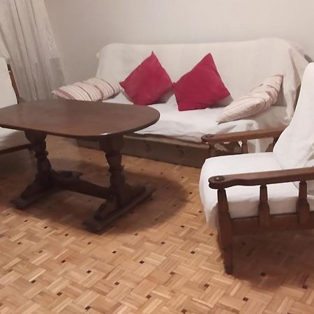 Uroczy Apartament Z Bezplatnych Parkingiem Warszawa Eksteriør billede